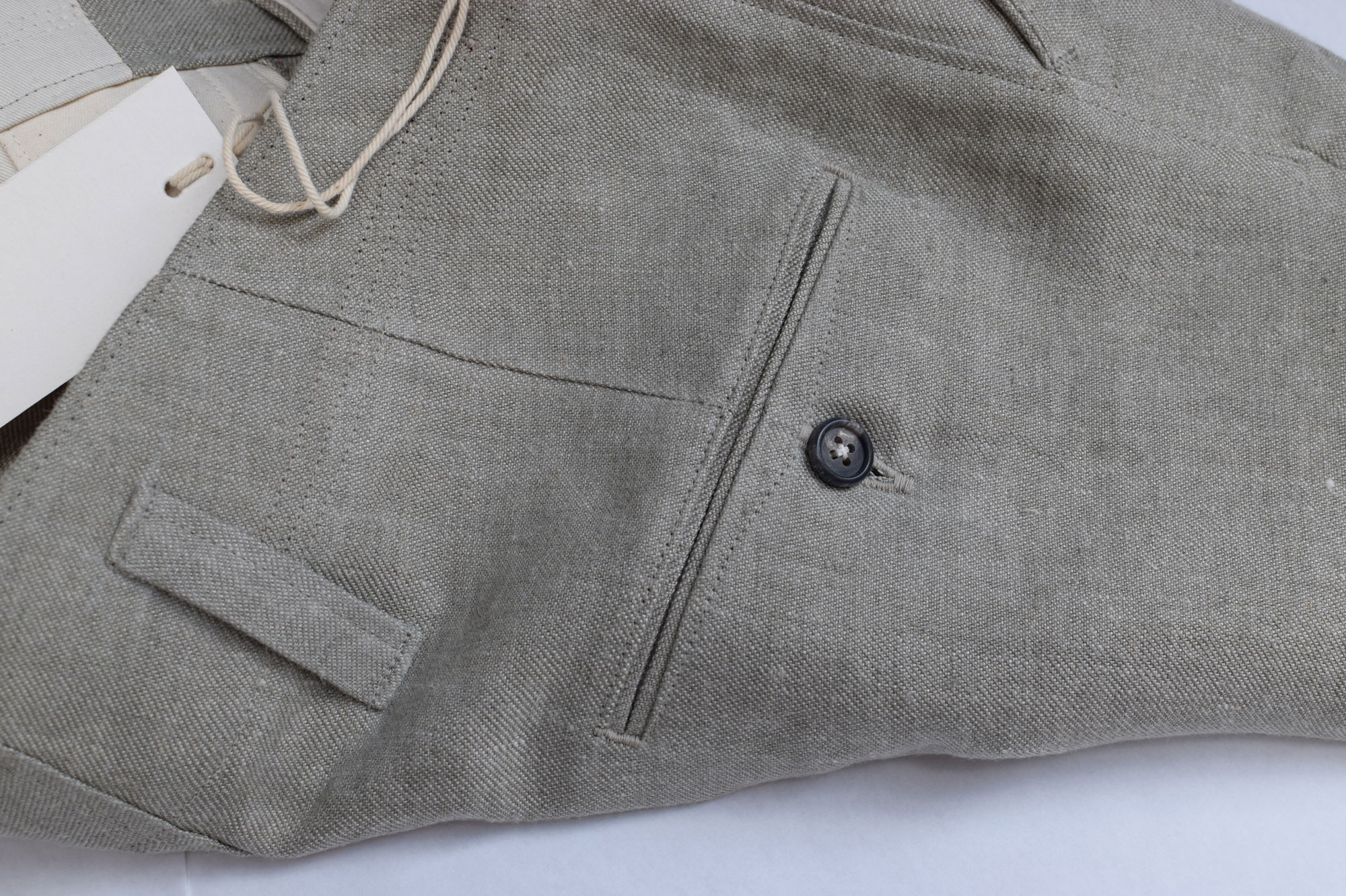 Trousers made of hemp / linen fabric by hand - made to measure.